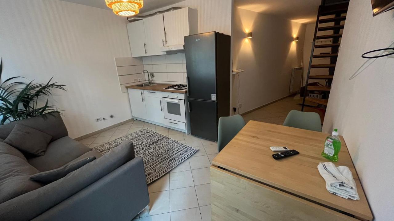 Holiday In Testaccio 2terraces 2room 3guest