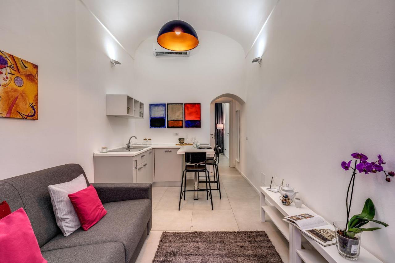 Apartment Artis Piazza Di Spagna Rome