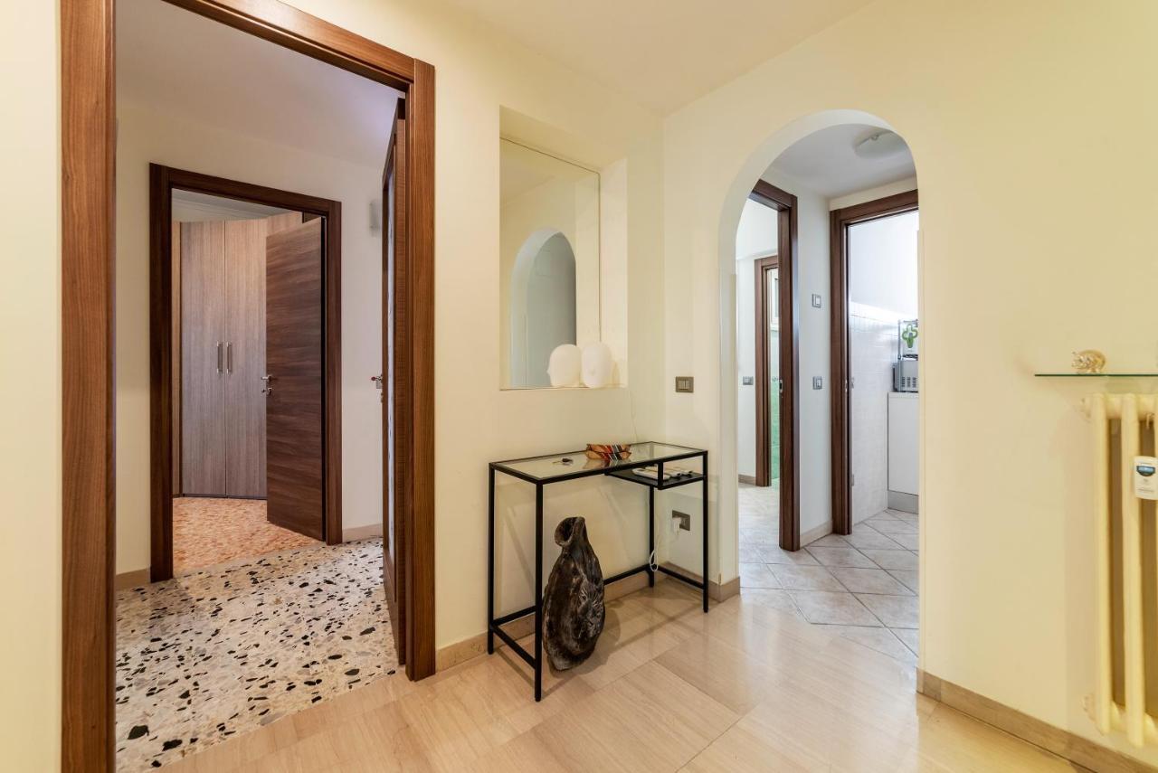 Apartment Santa Croce & Mm San Giovanni *