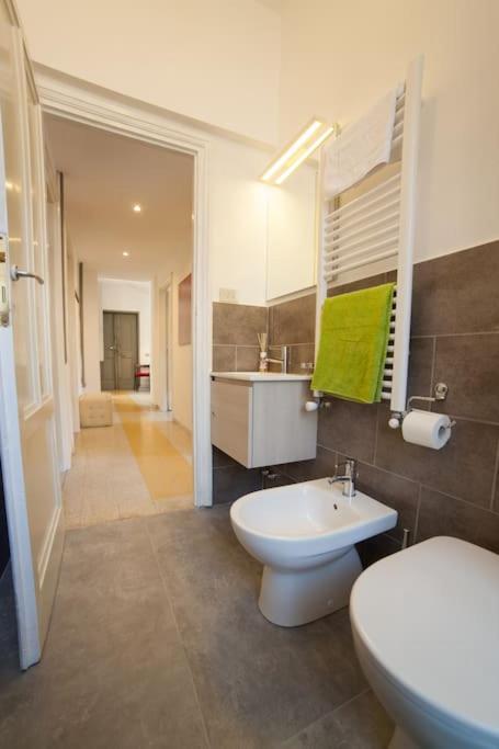 Monti Coliseum 2nd Floor 3 Bedroom *