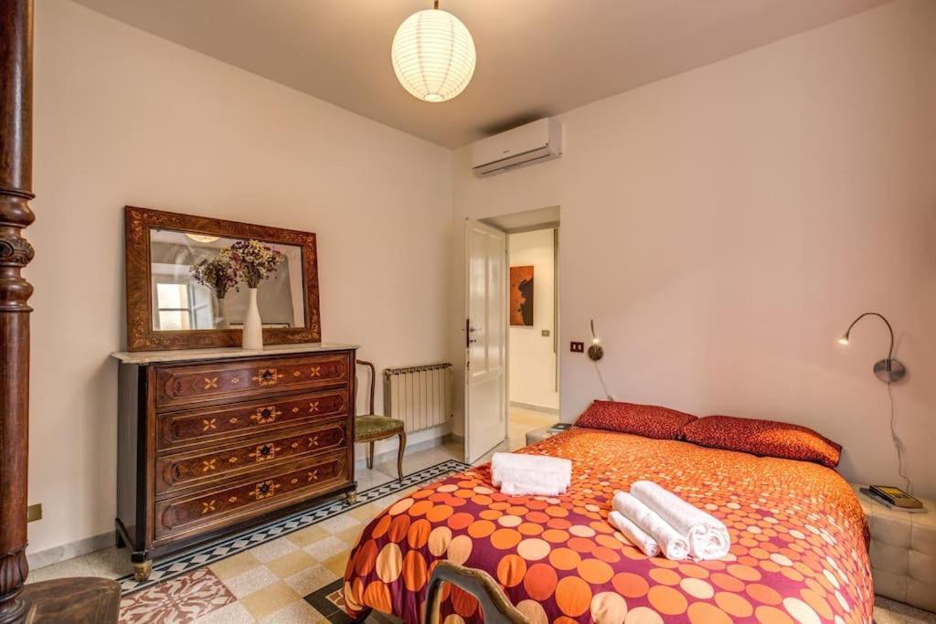 Monti Coliseum 2nd Floor 3 Bedroom *