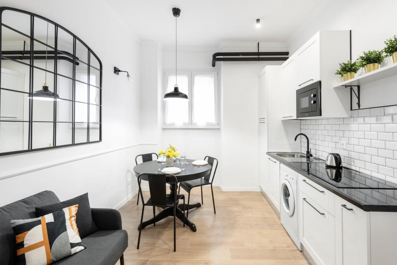 White Flat Ground Floor Appartamento