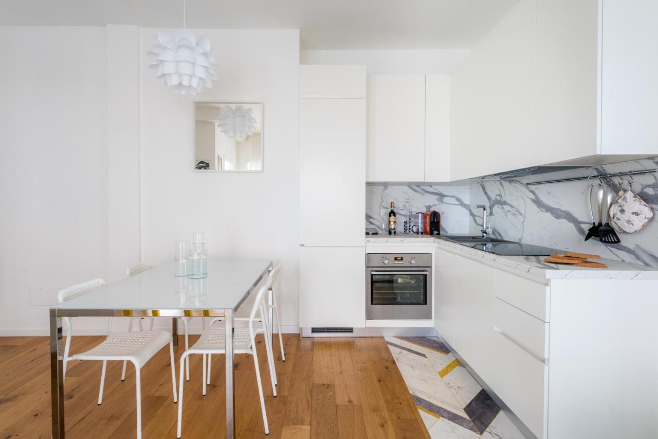 Apartment White Candle Apt, Close To San Pietro, Gemelli And City Center