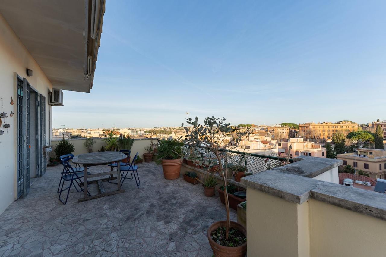 Aventino Terrace Apartment