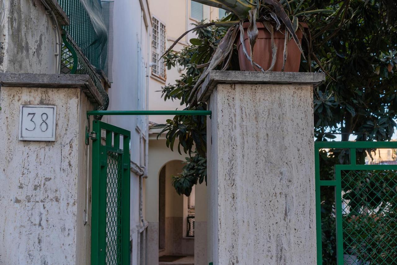 Aventino Terrace Apartment