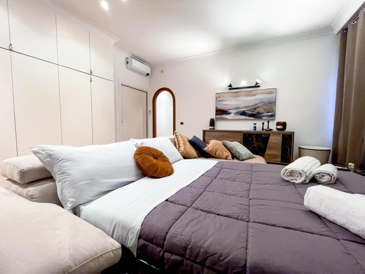 Piramide Luxury Colosseum Apartment *