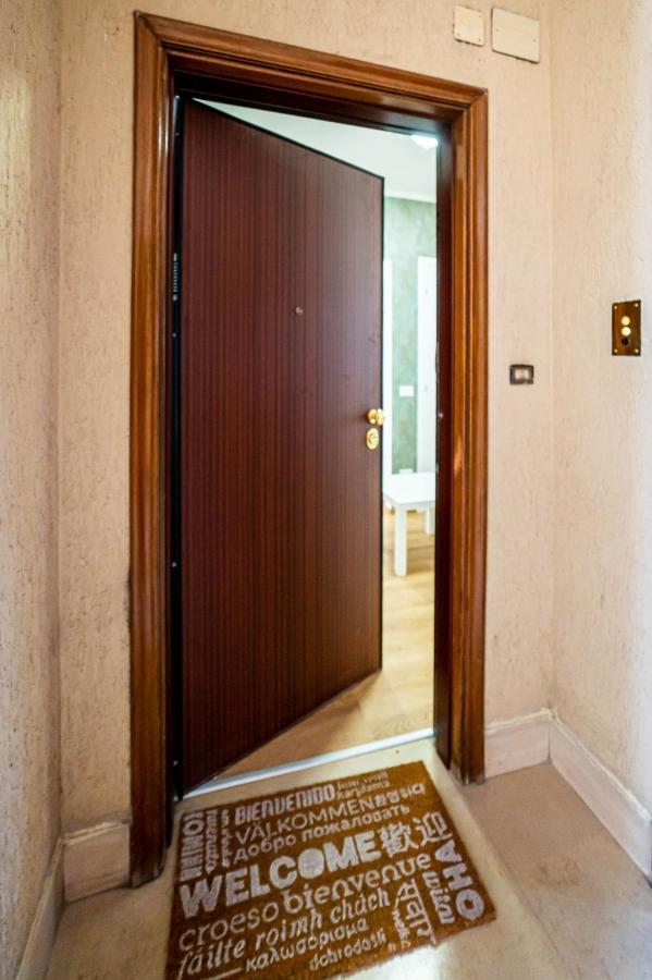 Laura - Garbatella Apartment