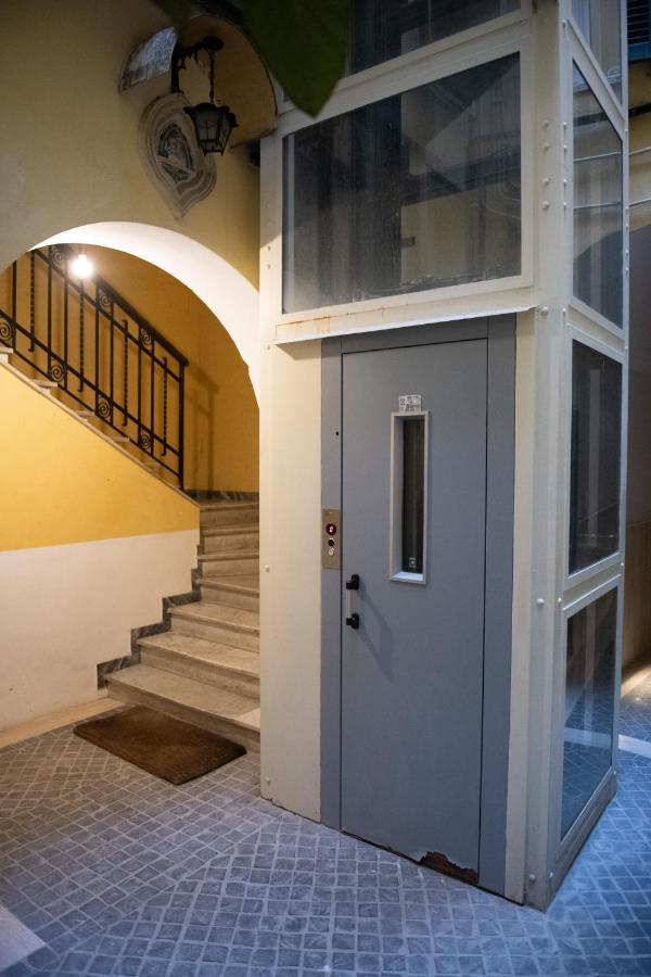 Apartment Ginevra-campo De' Fiori Rome