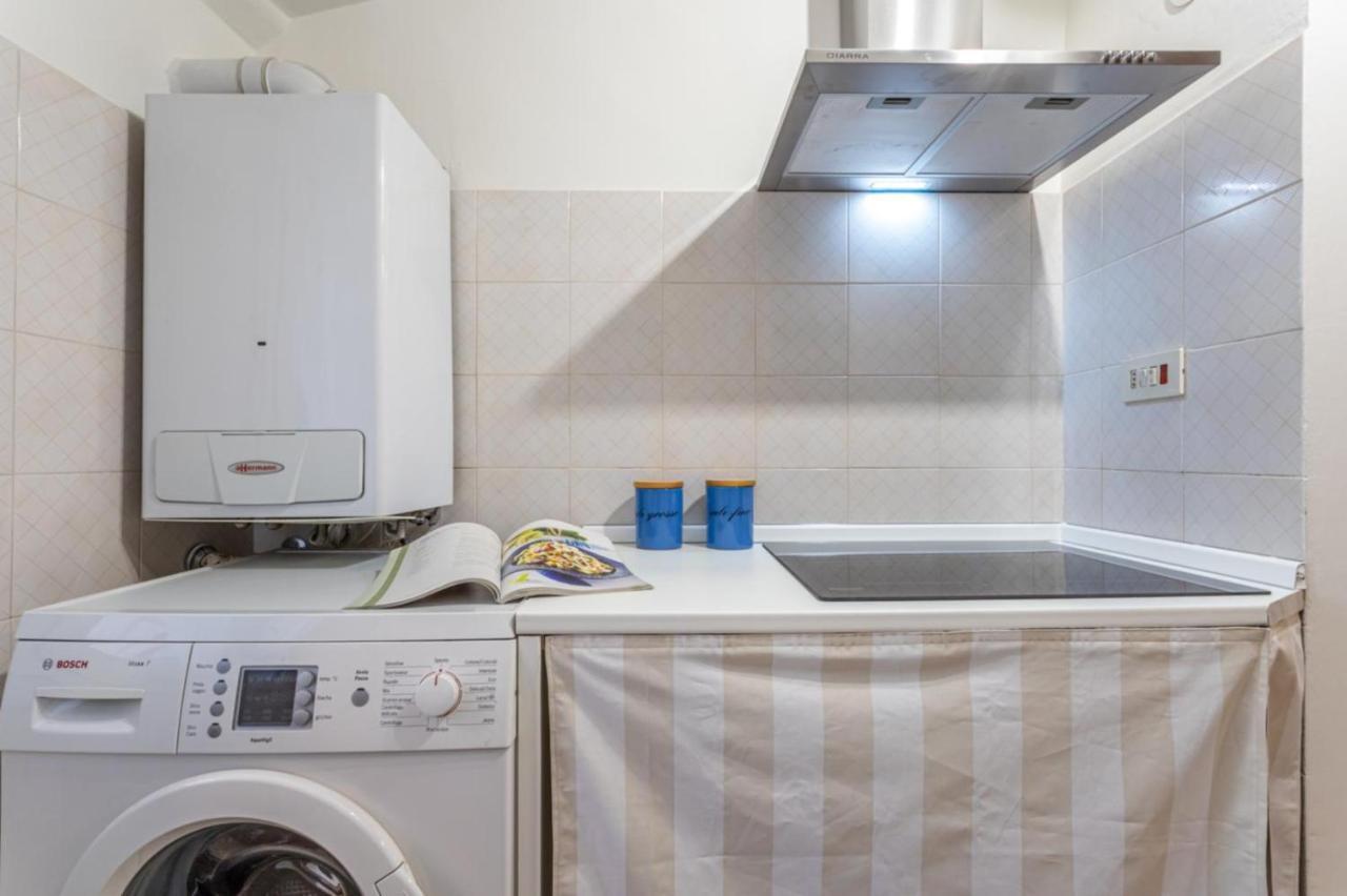 Apartment Bubbles A Piazza Trilussa In Trastevere
