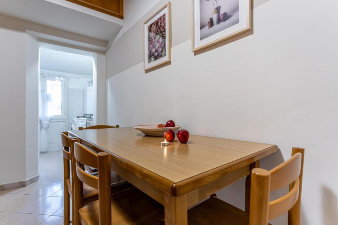 Apartment Bubbles A Piazza Trilussa In Trastevere *