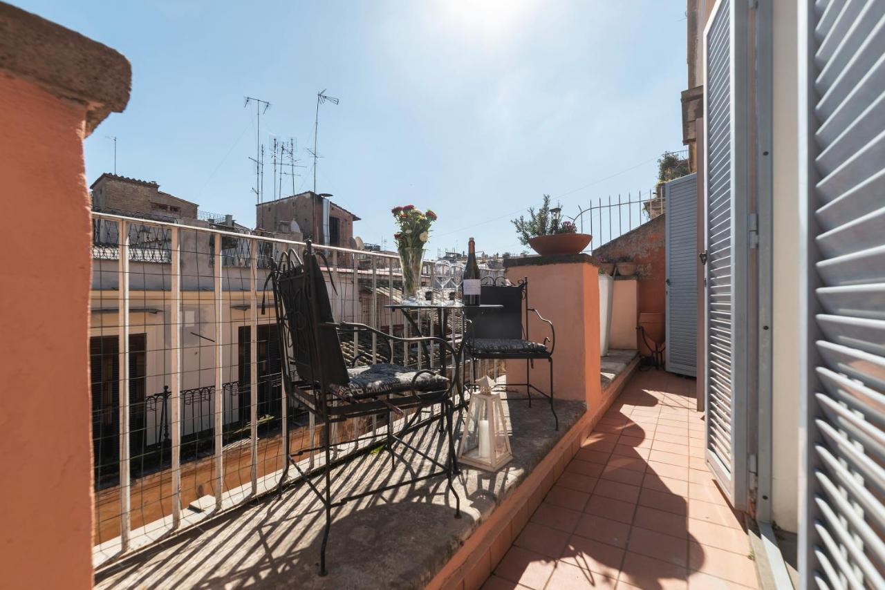 Apartment Spanish Steps Corner