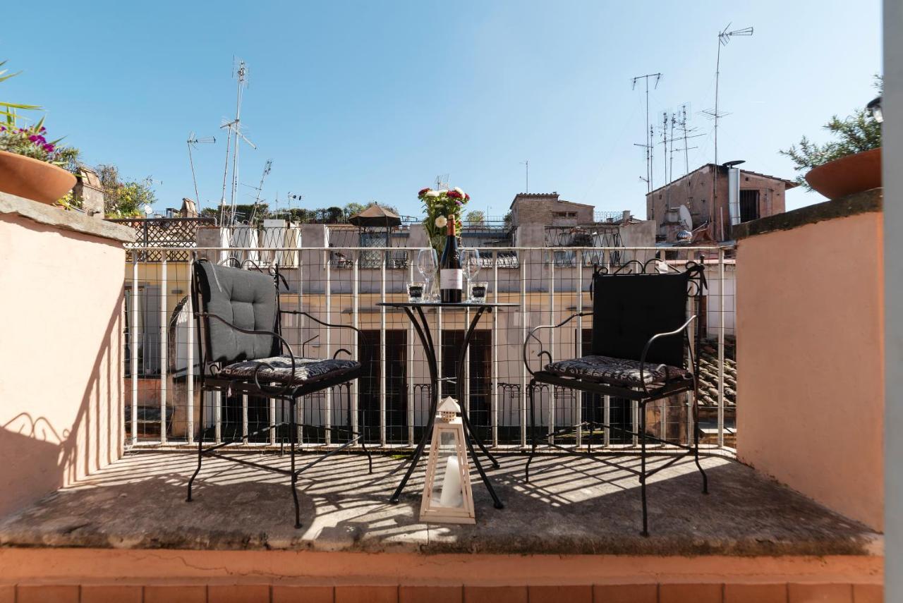 Apartment Spanish Steps Corner