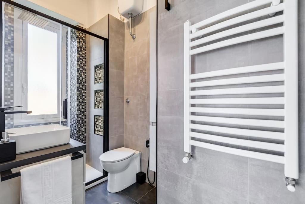 Classy In The Richest Apartment Rome