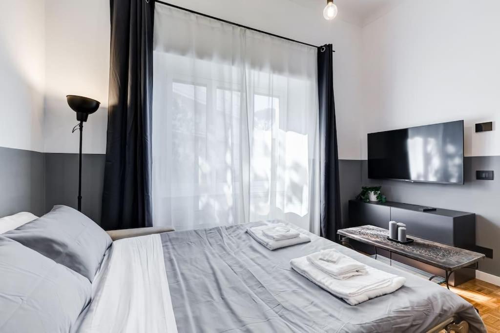 Classy In The Richest Apartment Rome