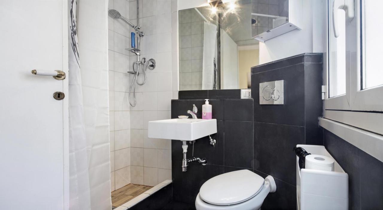 Pezzana@45 Apartment Rome