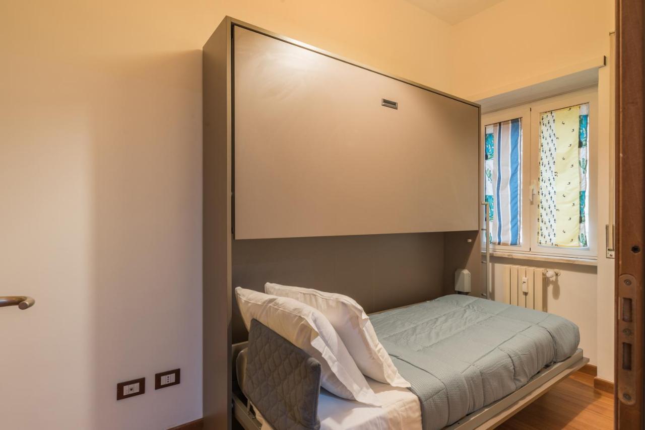 Bright 2 Bedroom And Balcony *