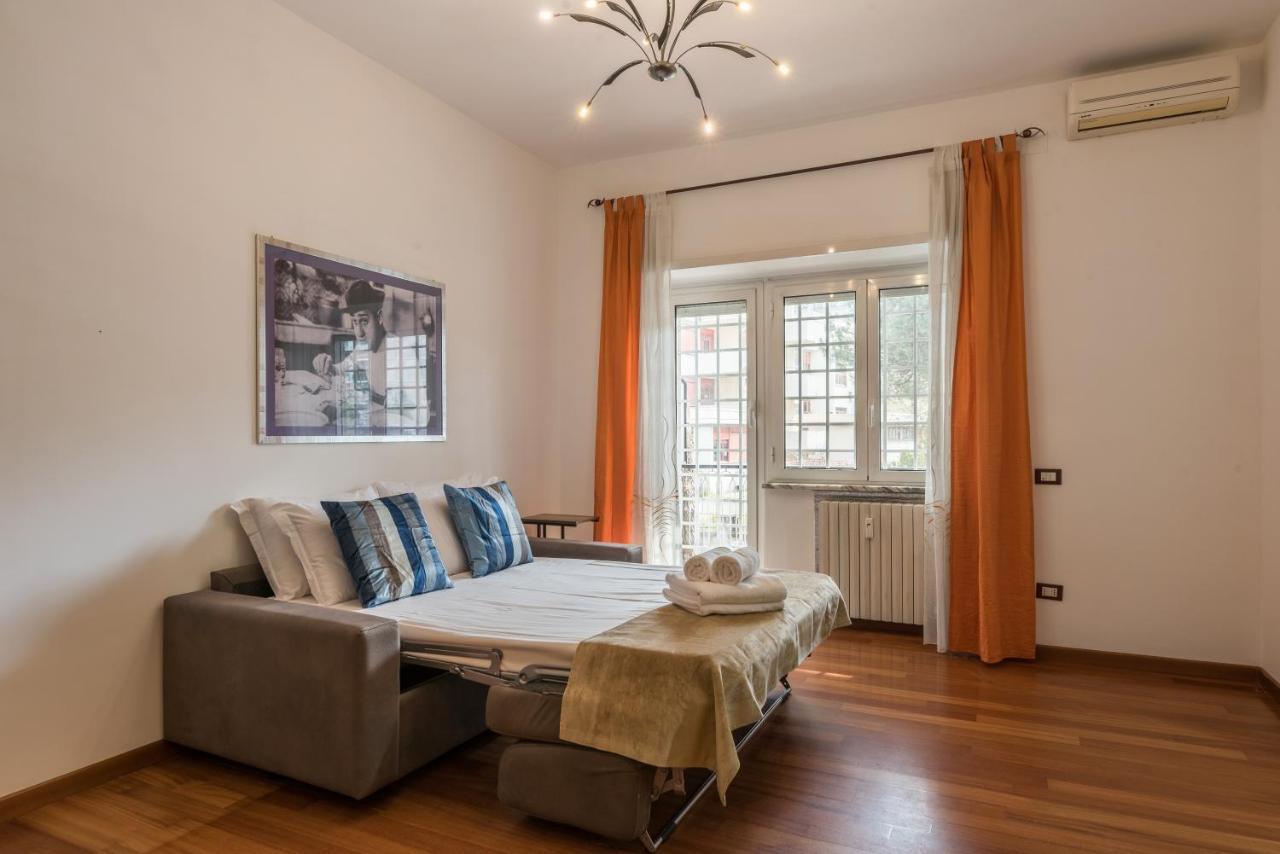 Bright 2 Bedroom And Balcony Apartment *