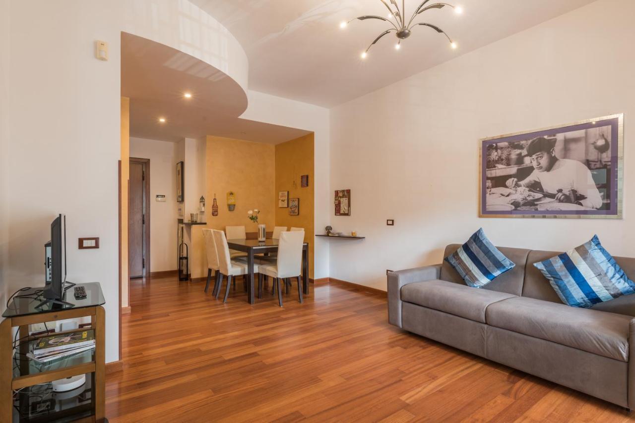 Apartment Bright 2 Bedroom And Balcony *