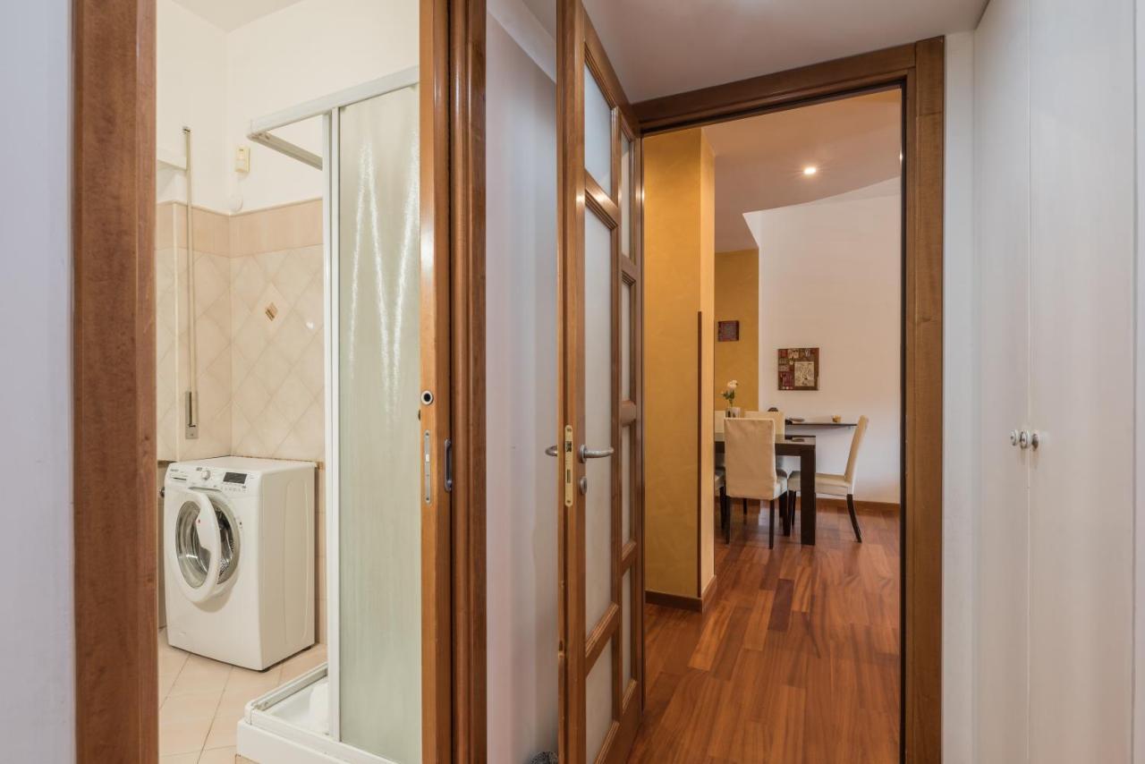 Bright 2 Bedroom And Balcony Apartment Rome