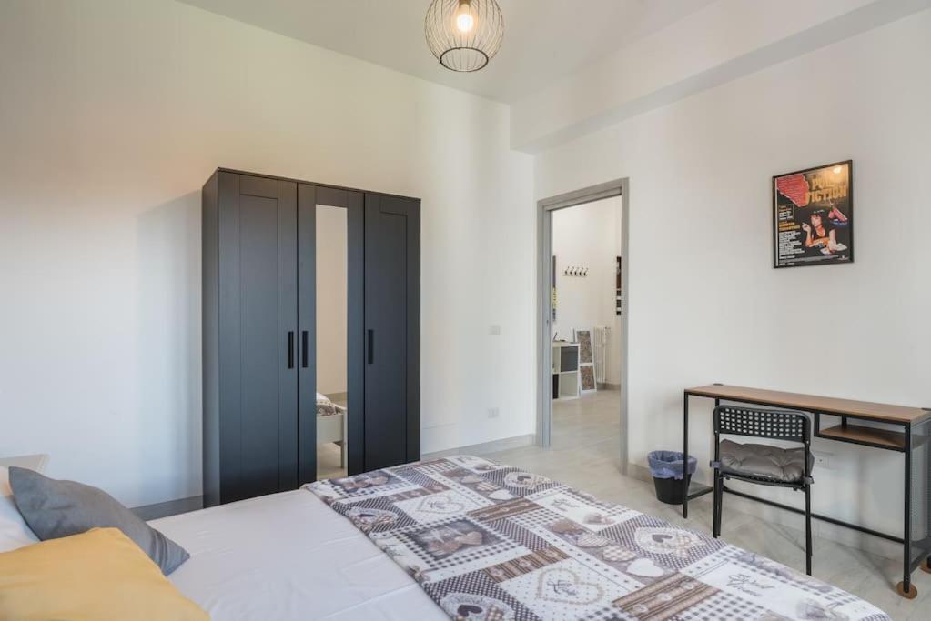 Apartment Cinema House In Cinecitta Rome