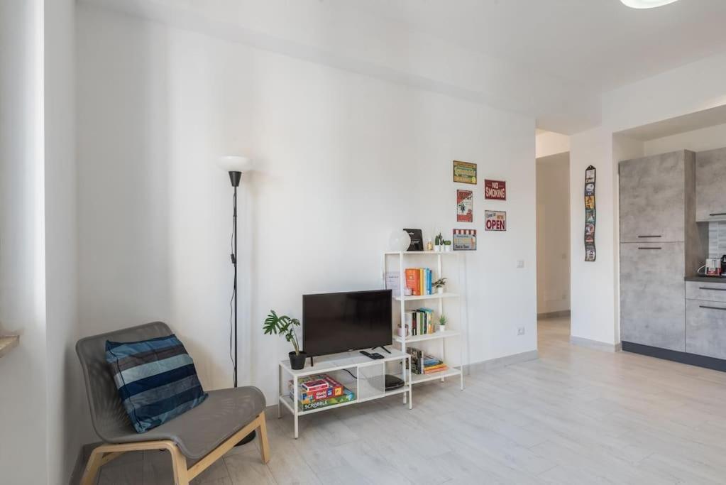 Cinema House In Cinecitta Apartment