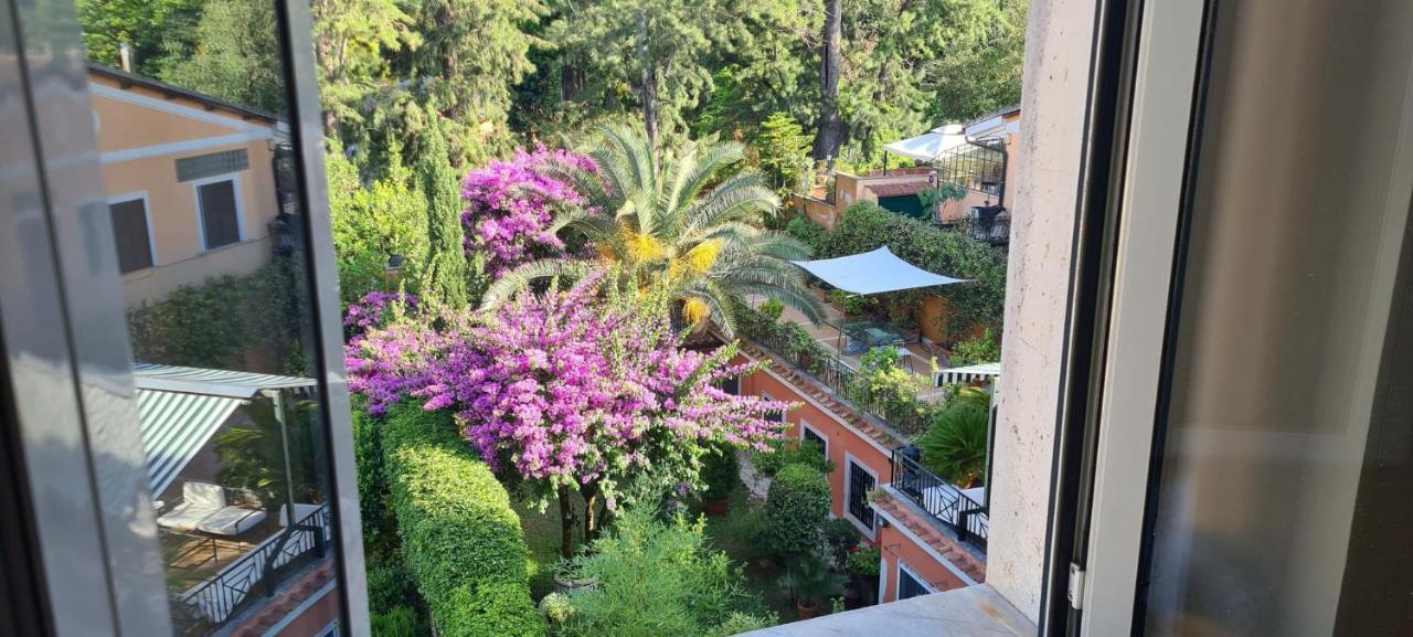 Bed & Breakfast Riari Rome
