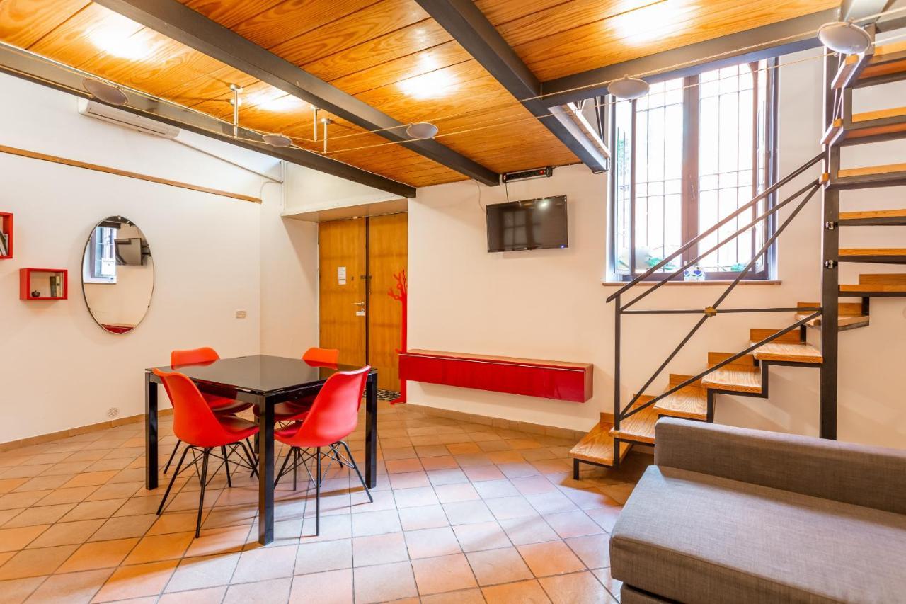 Trastevere Vintage Artistic Loft * Rome