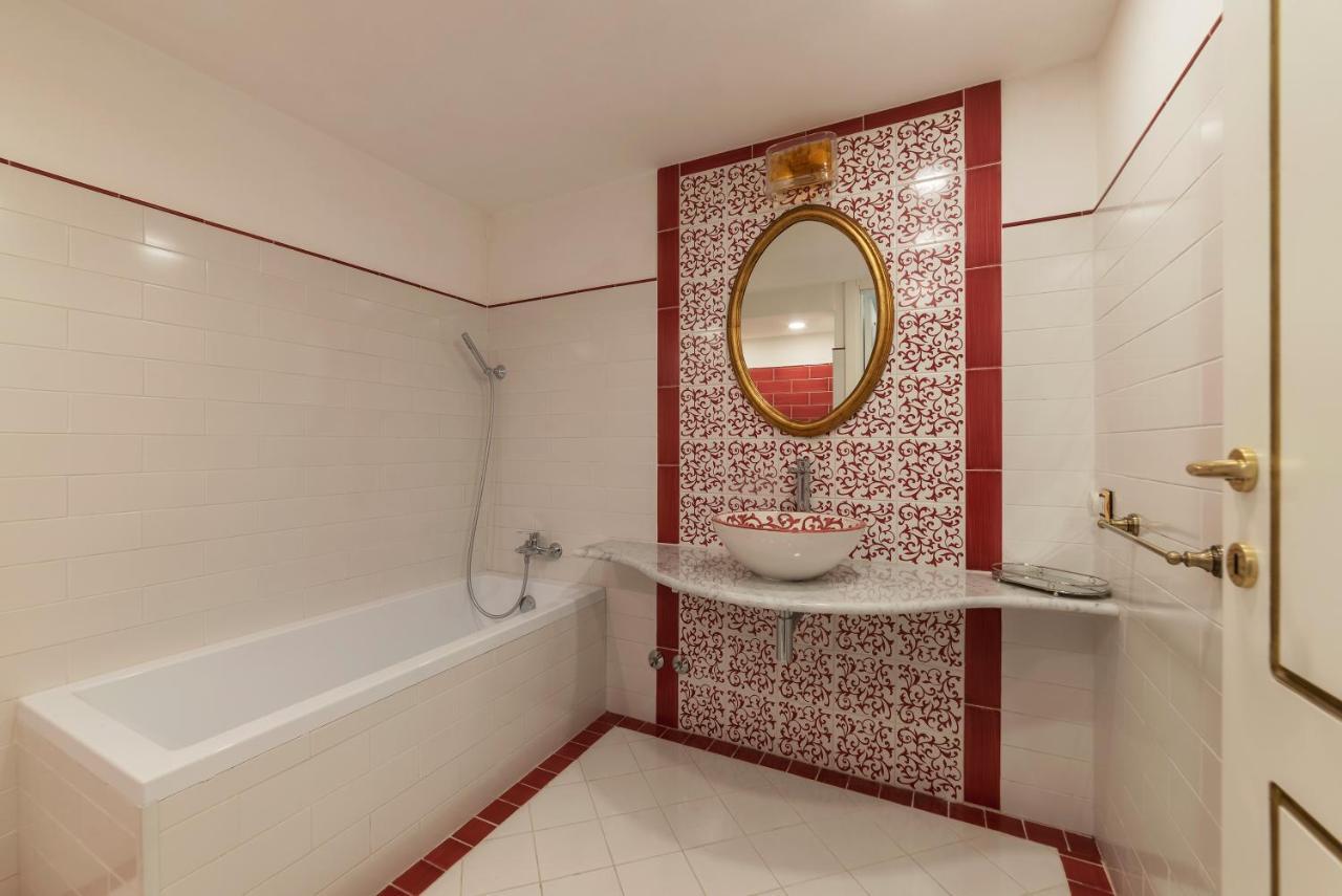 Palazzo Altieri Elegant Apartment *