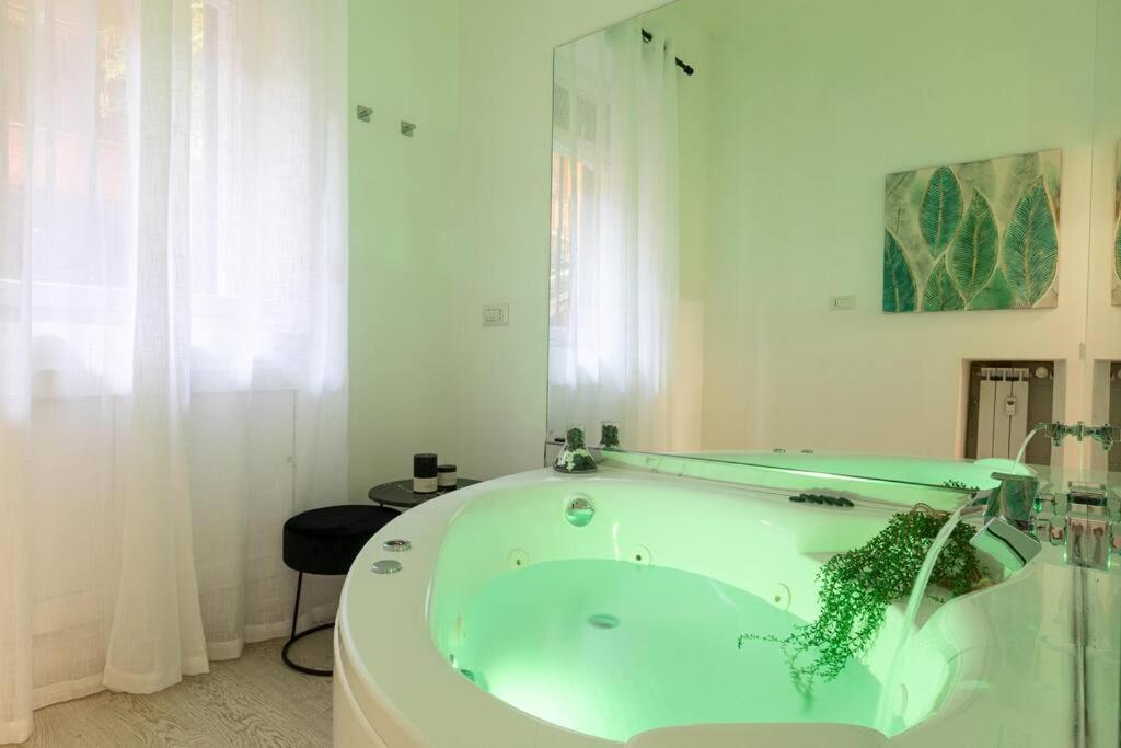 Romantic Jacuzzi Trastevere - Topcollection Rome