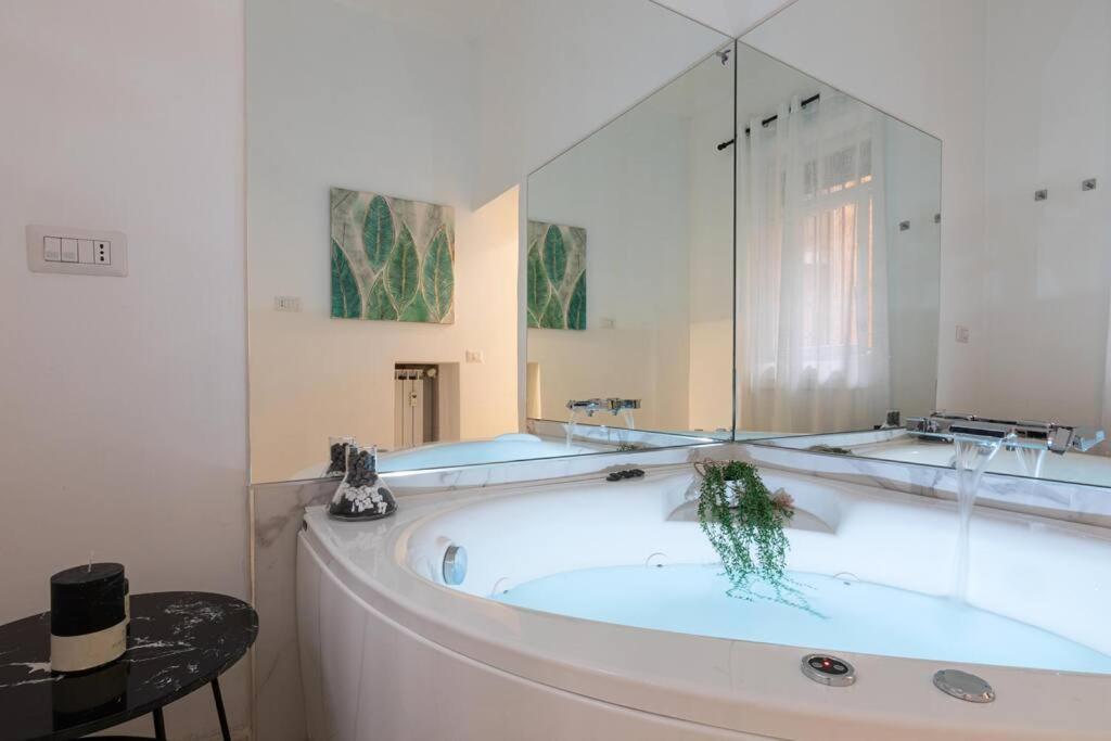 Apartment Romantic Jacuzzi Trastevere - Topcollection *