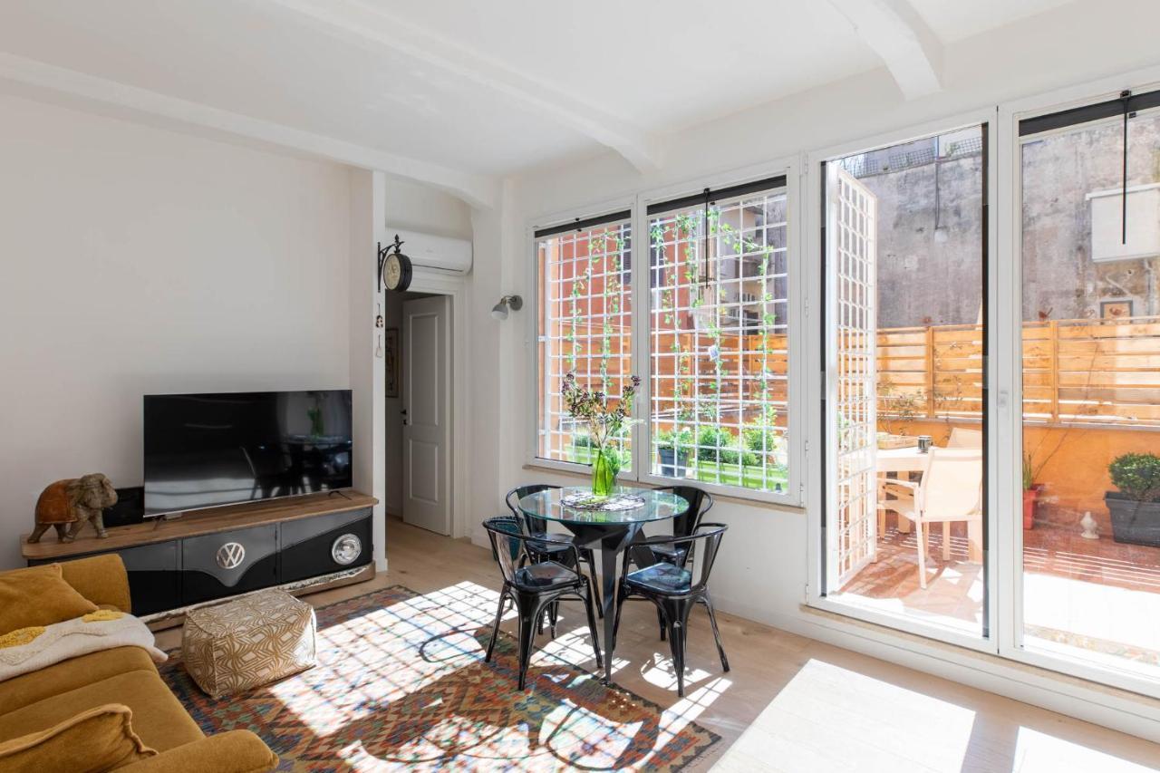 Iflat Shiny Loft In Trastevere *