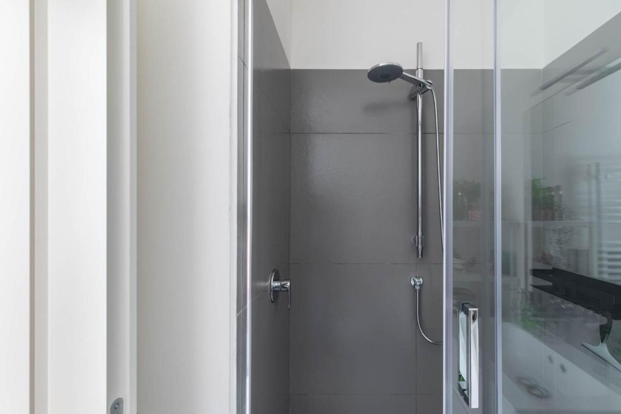 Iflat Shiny Loft In Trastevere *