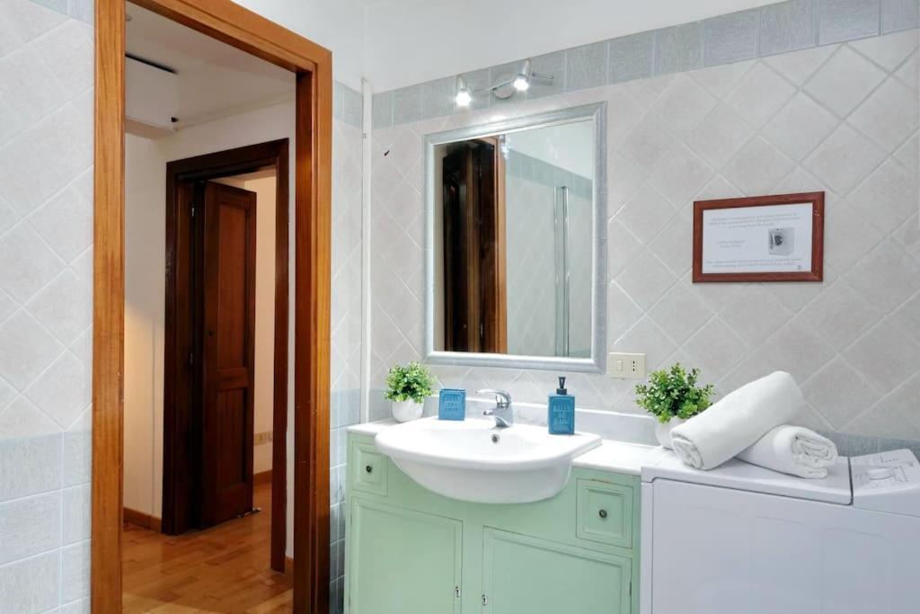 Vatican Spacious Modi Apartment *