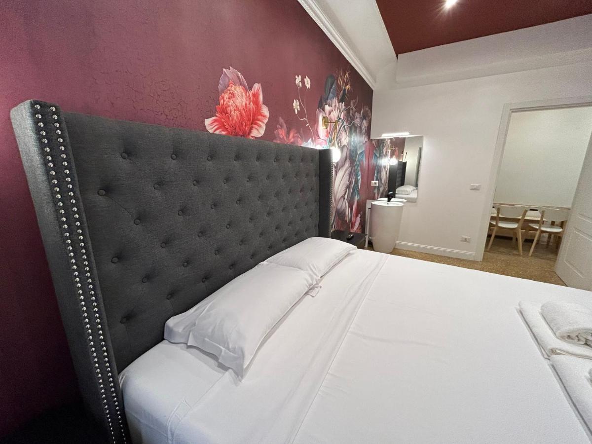 Raffaello's Place Apartment *