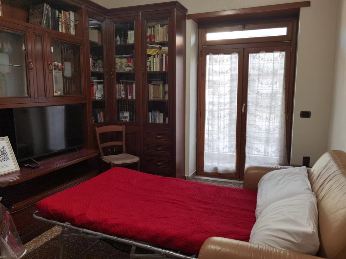 Per Turisti E Famiglie Apartment