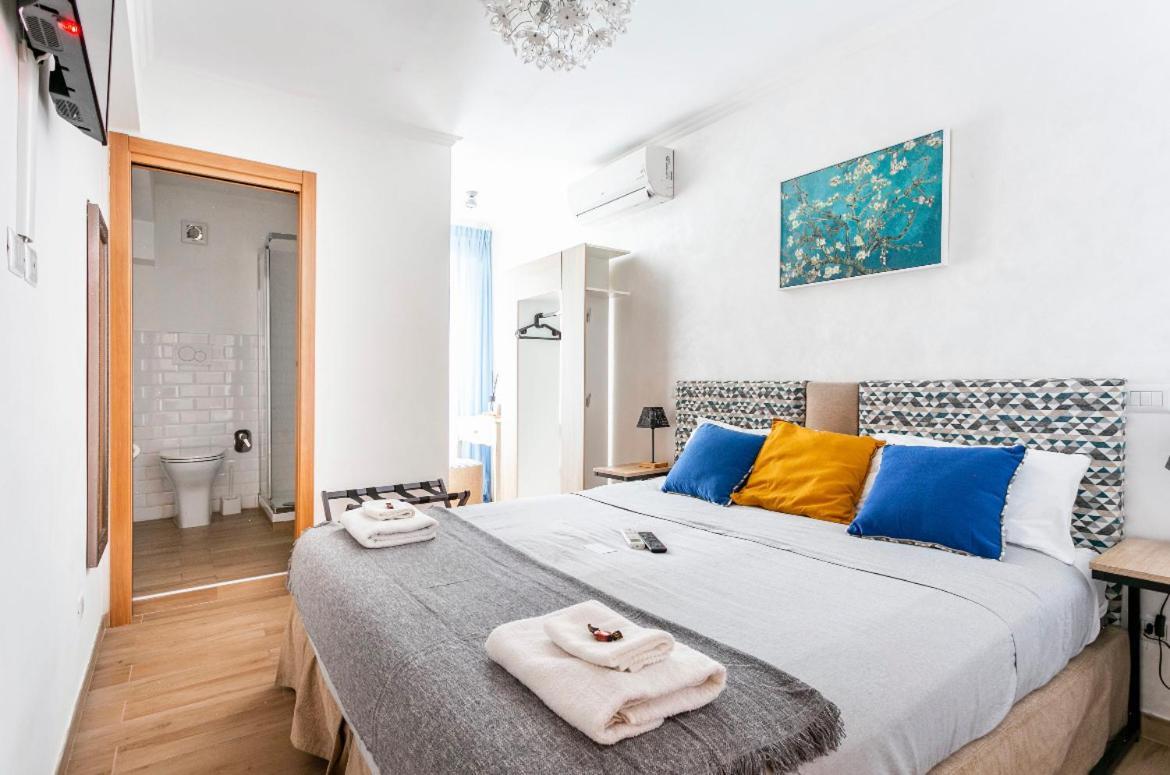 Retro Guest house *