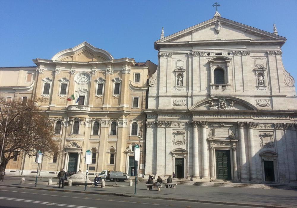 Appartamento Warm Charming In Campo De Fiori *