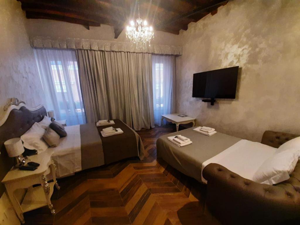 Palazzo Fracassini Guest house Rome