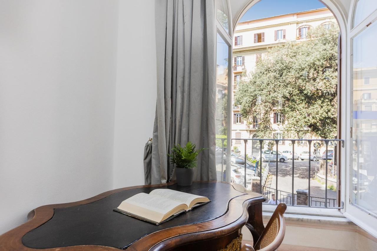 Angelico By In * Rome