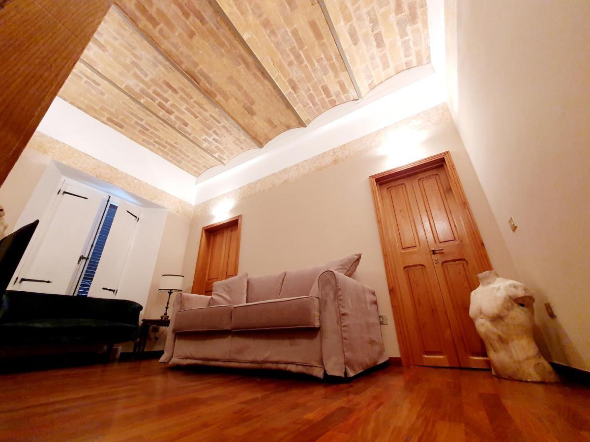 1878s By Aat- Luxury Historic House Piazza Di Spagna Apartment Rome