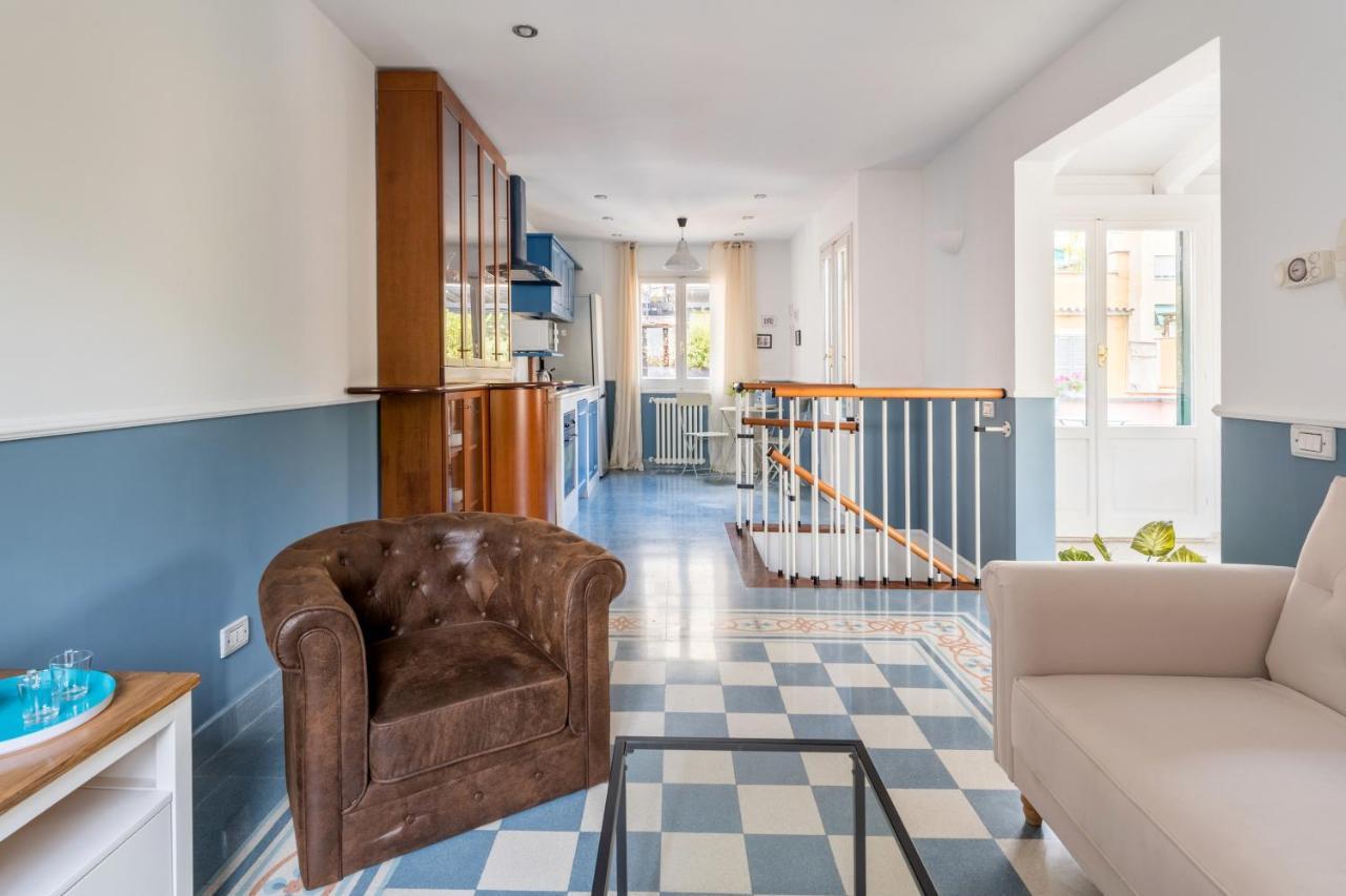 Elizabeth Penthouse, Charmy In Little London 10 Min From The Center Appartamento *