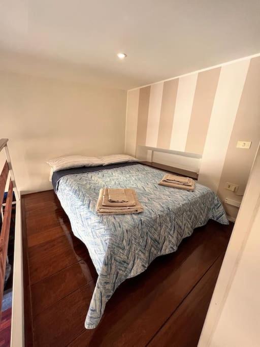Apartment Torre Argentina Rome