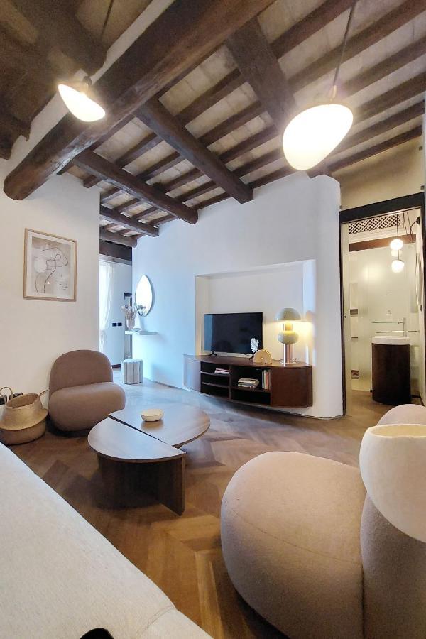 Ych Elegant Flat With Terrace To Trastevere Apartment