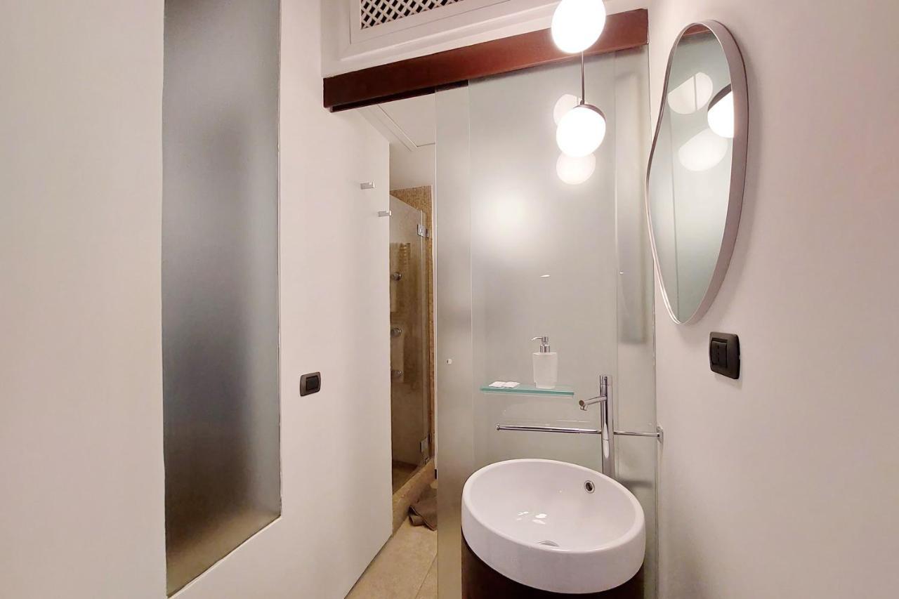 Ych Elegant Flat With Terrace To Trastevere Apartment
