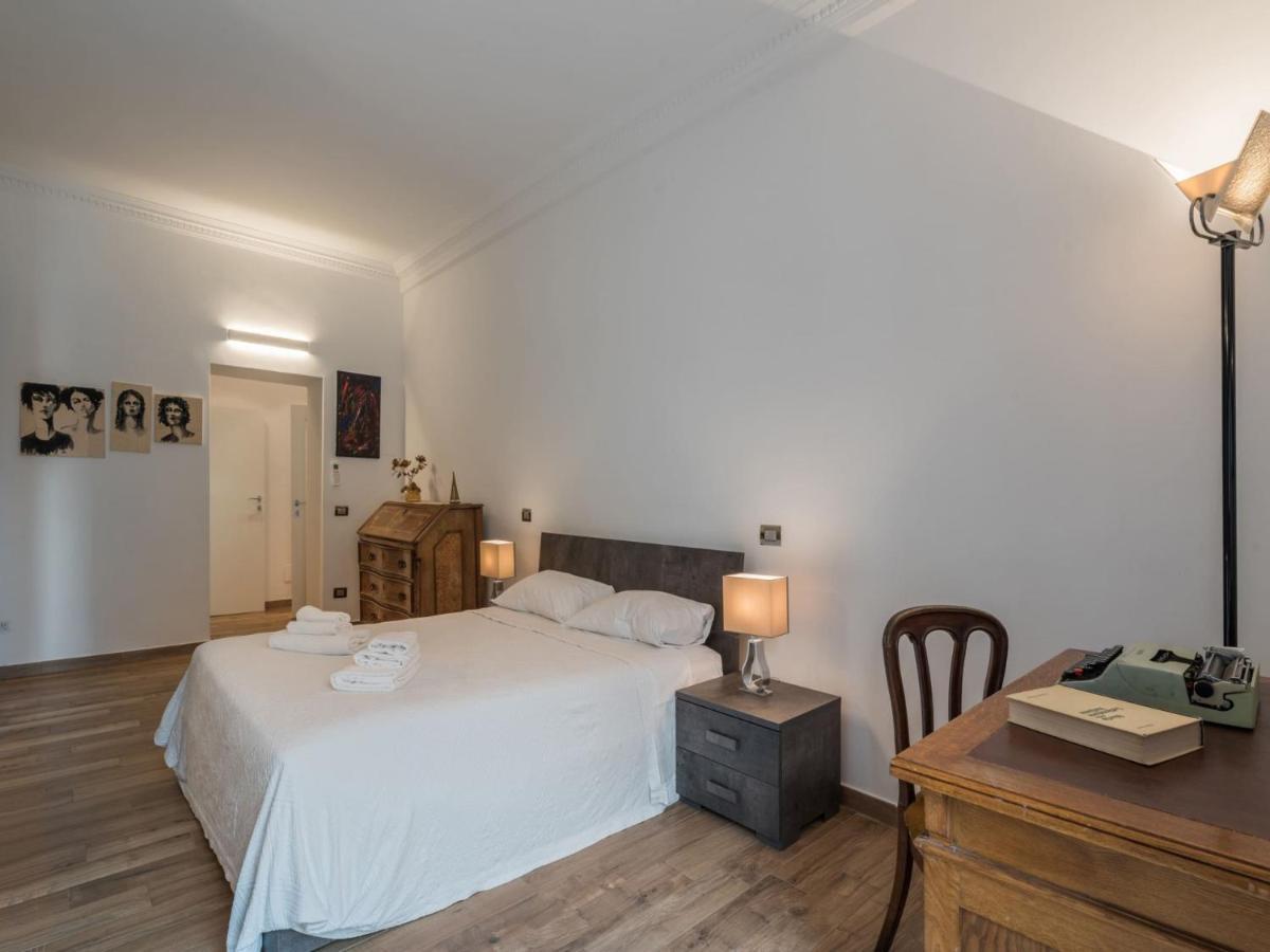 The Best Rent - Elegant Three-bedroom A Few Steps From Fontana Di Trevi Apartment *