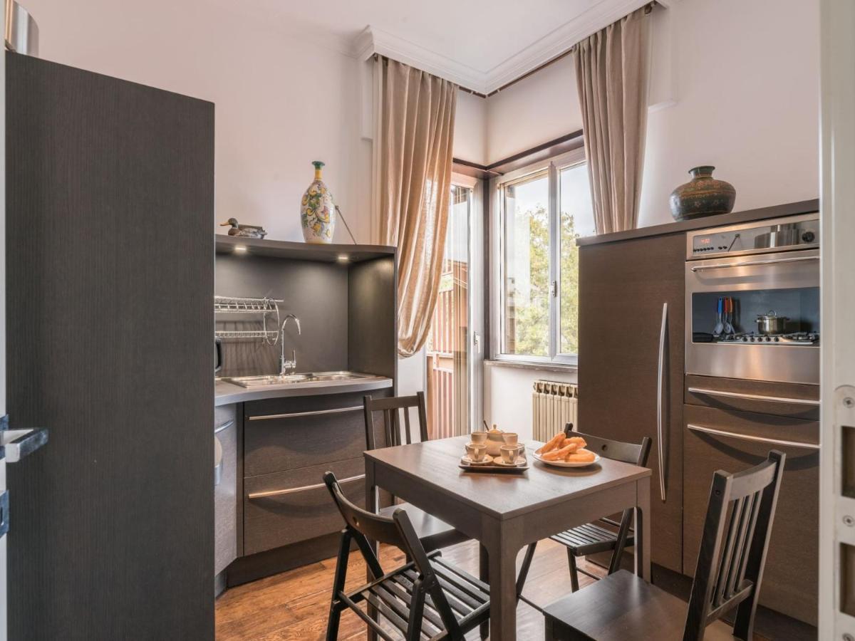 The Rent - Elegant Two-bedroom In Via Aurelia