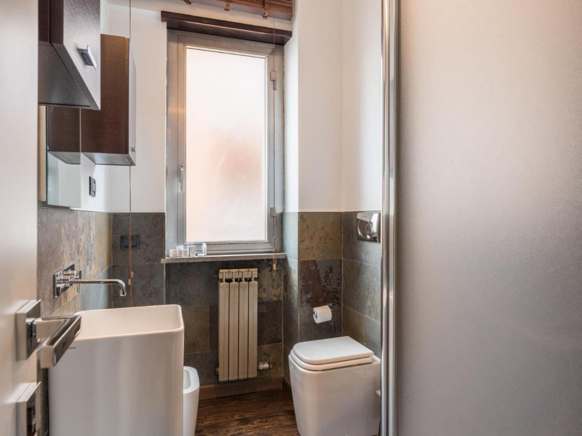 The Rent - Elegant Two-bedroom In Via Aurelia Apartment Rome