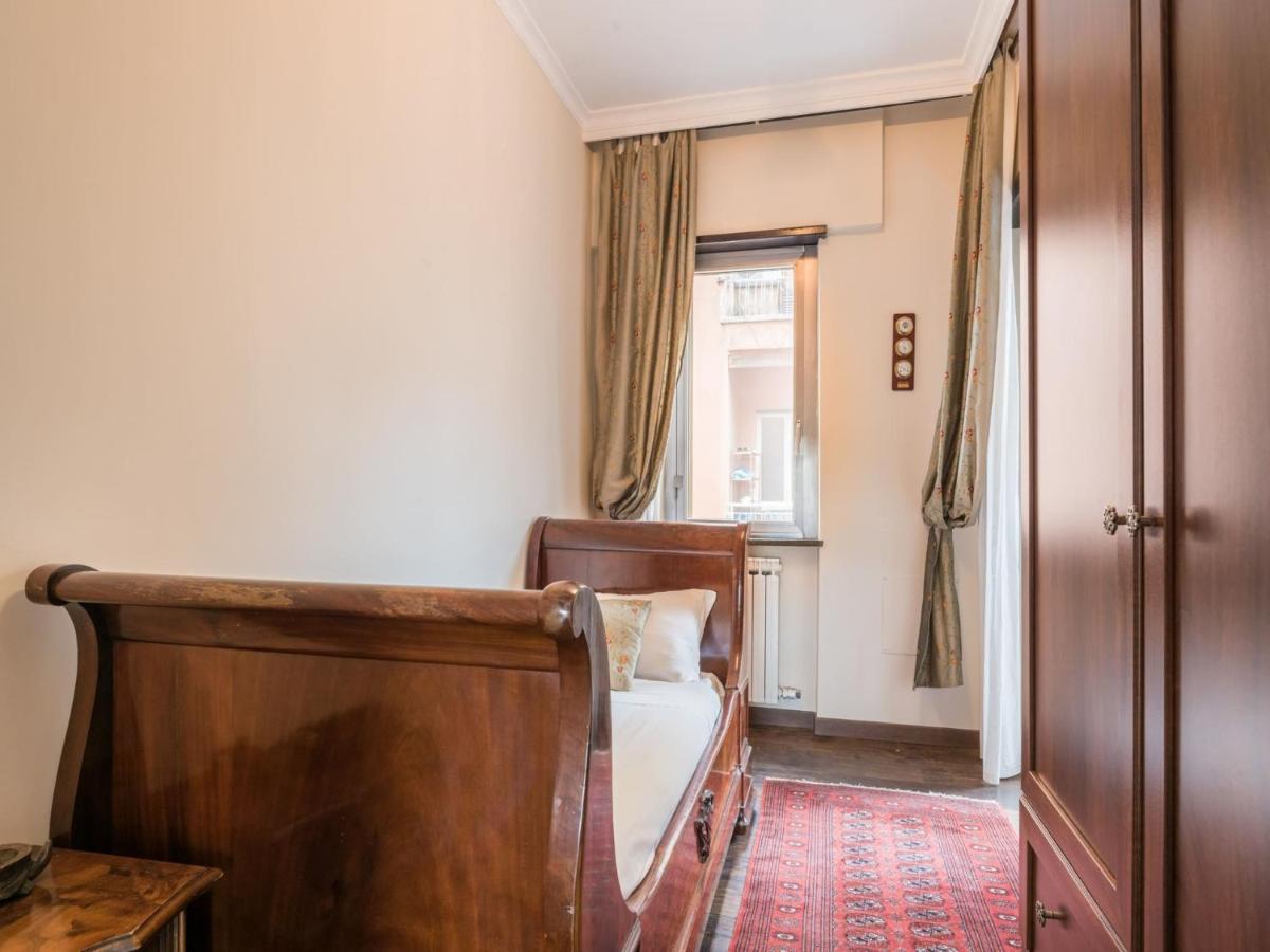 The Rent - Elegant Two-bedroom In Via Aurelia