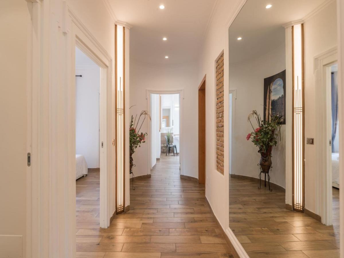 Apartment The Best Rent - Elegant Three-bedroom A Few Steps From Fontana Di Trevi