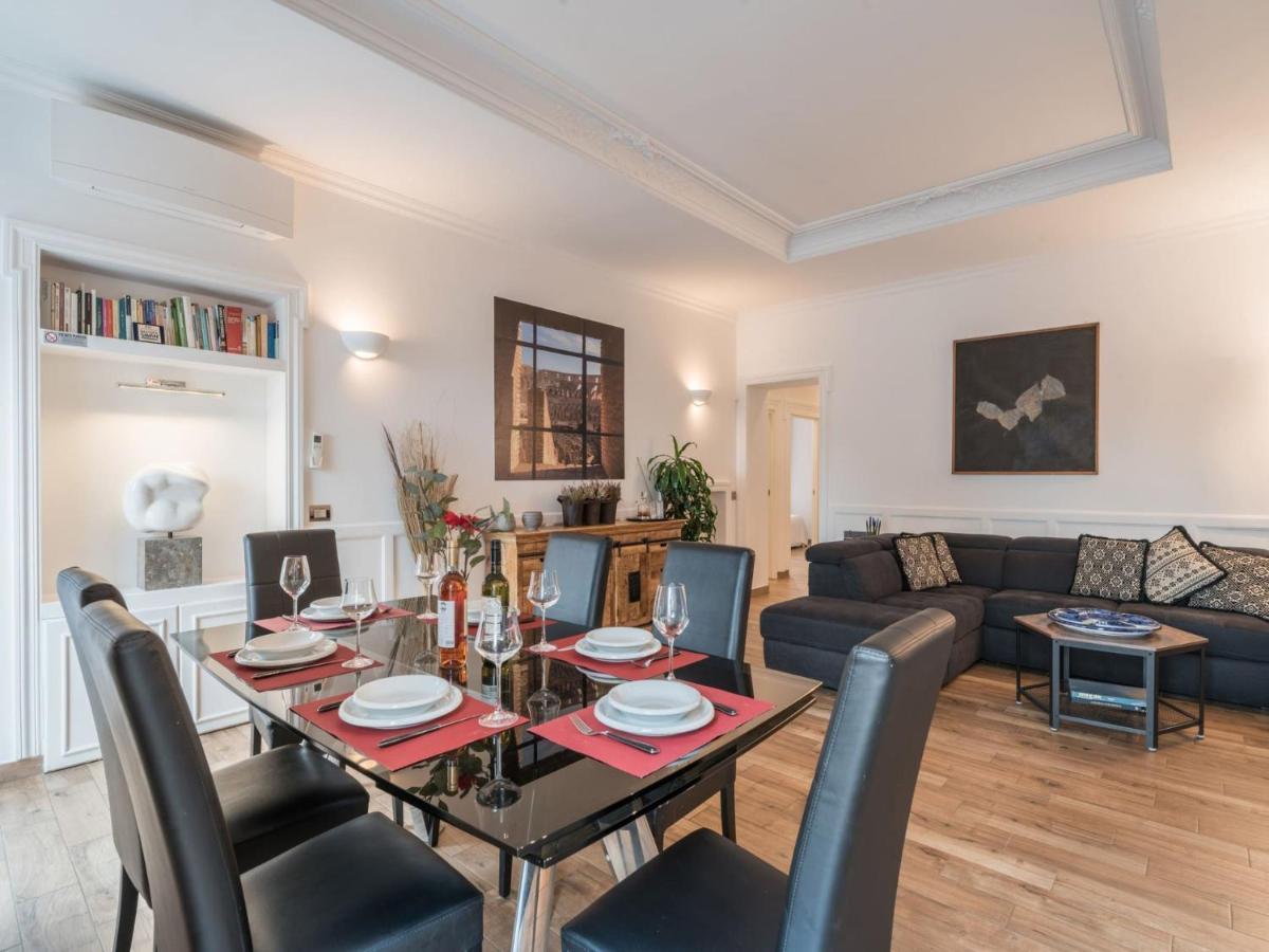 Apartment The Best Rent - Elegant Three-bedroom A Few Steps From Fontana Di Trevi